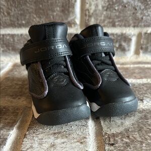 NWOT Jordan Pro Strong TD 'Black White' toddler baby basketball shoes 4c